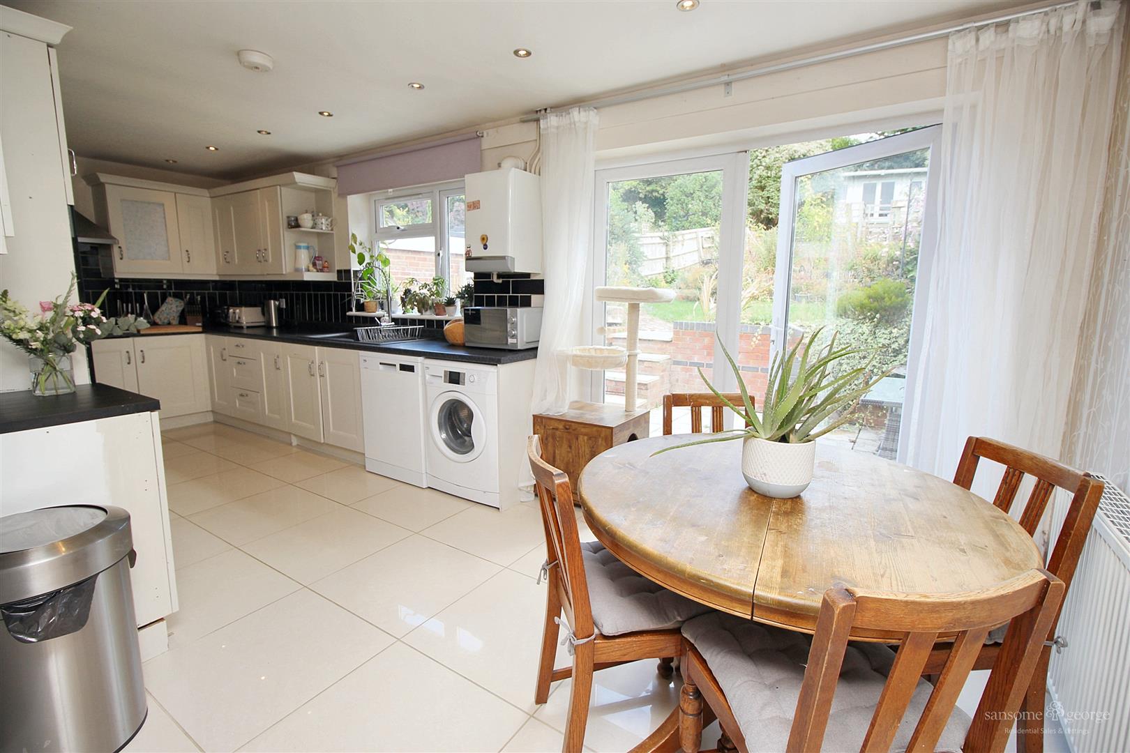 Overdown Road, Tilehurst, Reading